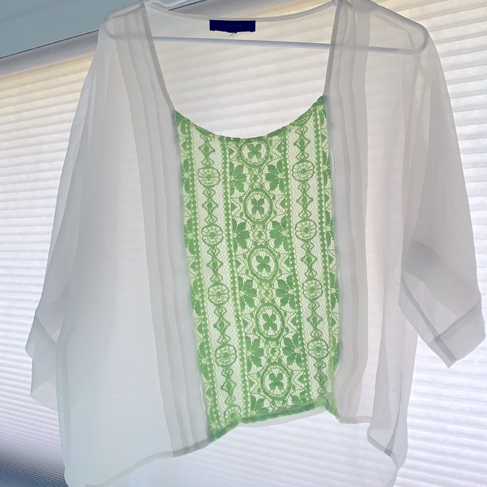 Sheer Jessica Simpson Top cream w/neon lime green  lace detail 3/4 length sleeve